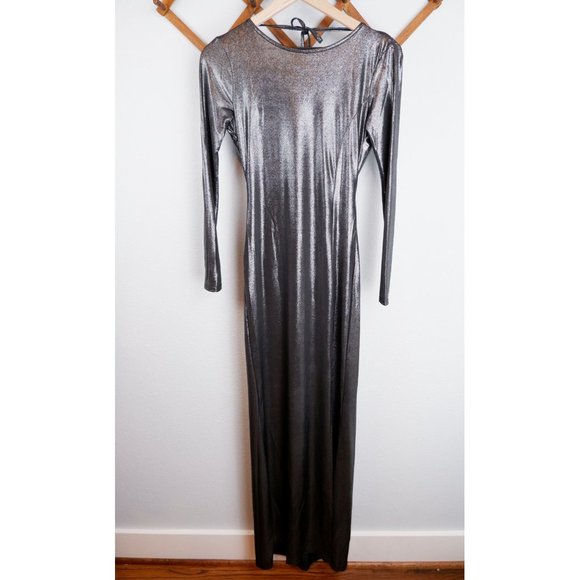 NEW Boohoo Grace Metallic Cowl Back Long Sleeve Maxi Dress, size 6 - Picture 3 of 16